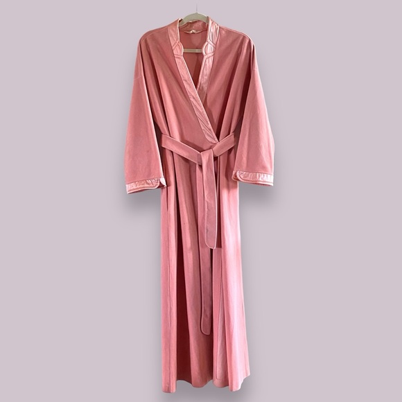 Vanity Fair Vintage Old Hollywood Pink Velour Satin Trim Robe SZ L - Picture 2 of 12